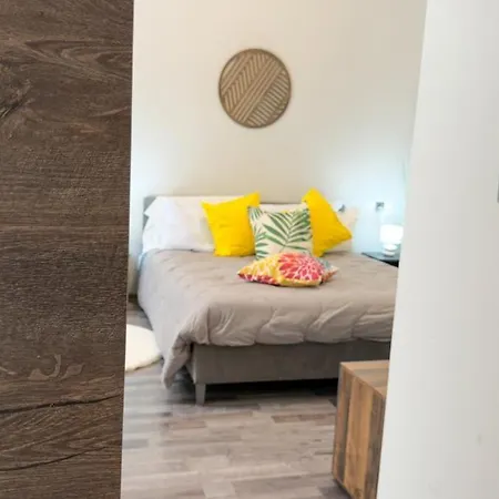 Apartment Piazza Erbe With Balcony *