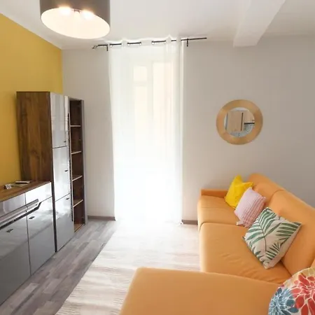Apartment Piazza Erbe With Balcony Verona